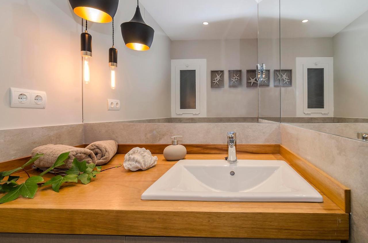 Sitges Spaces Deluxe Centre Apartment エクステリア 写真